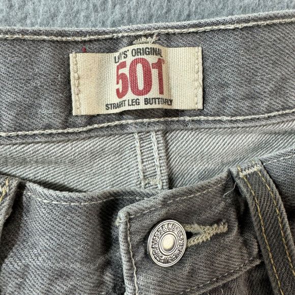 VTG Levis Jeans Mens 33x30 Gray 501 Straight Button Fly American Medium Denim - Picture 12 of 16
